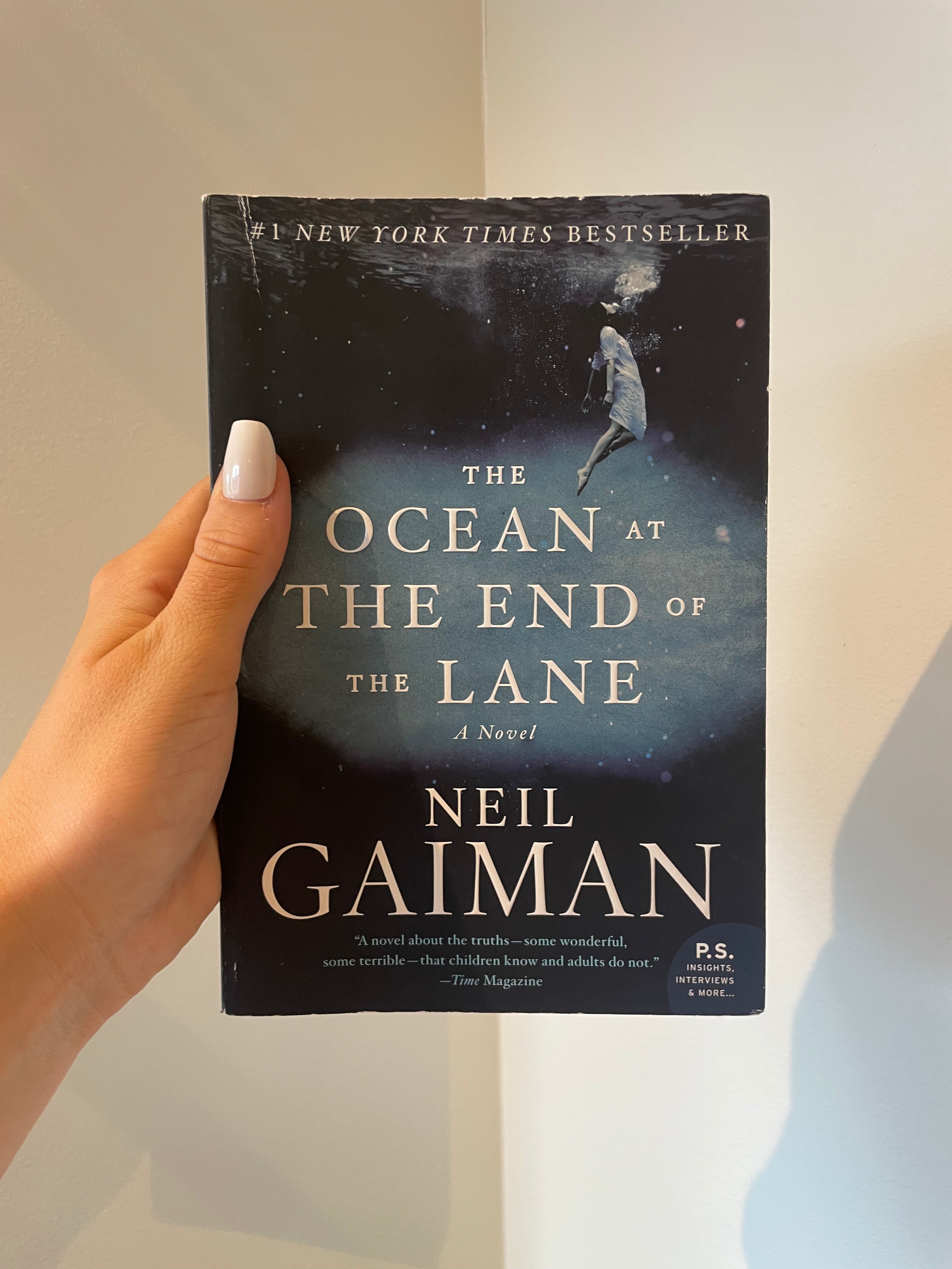 The Ocean at the End of the Lane – framsida
