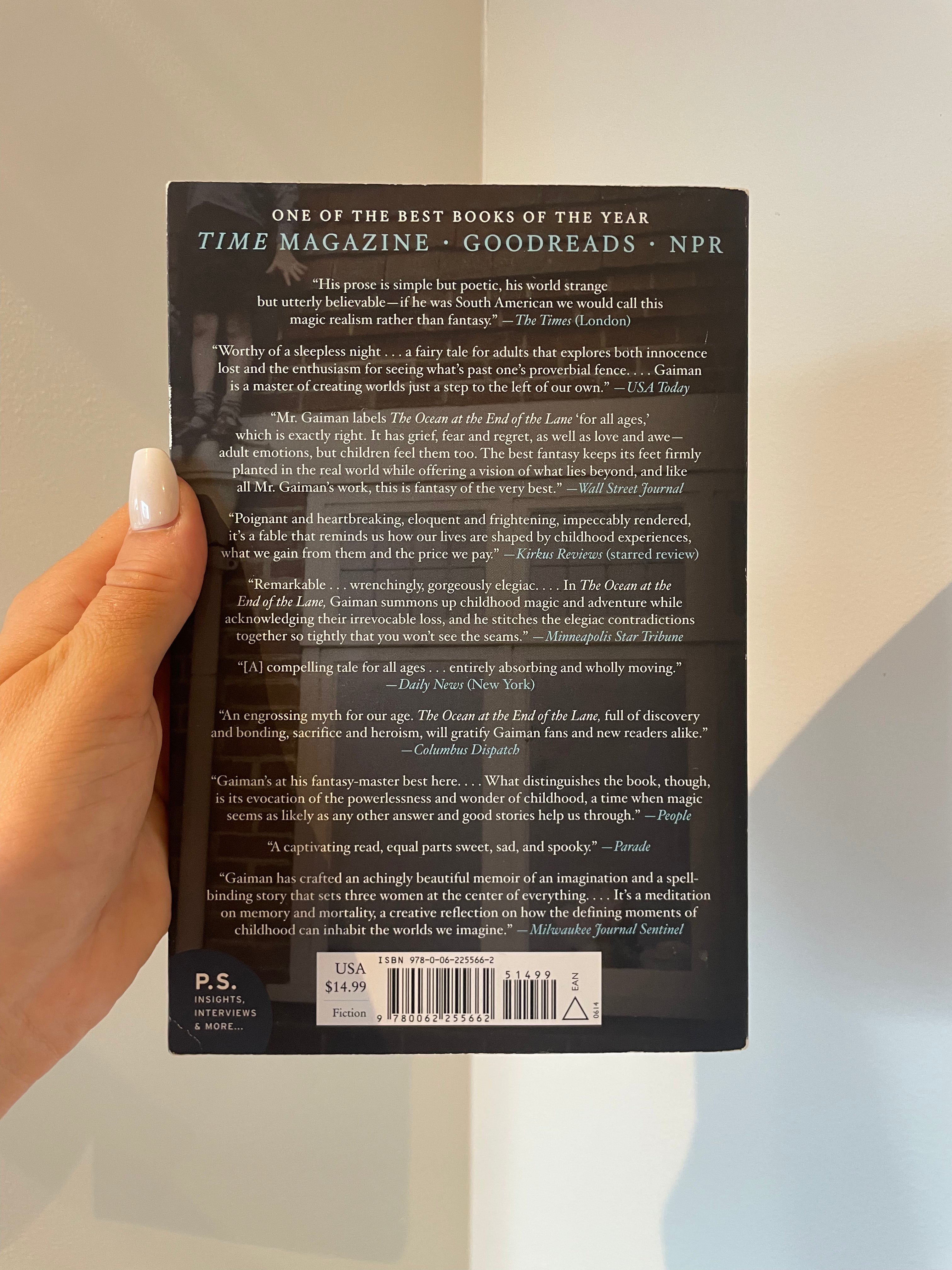 The Ocean at the End of the Lane – baksida