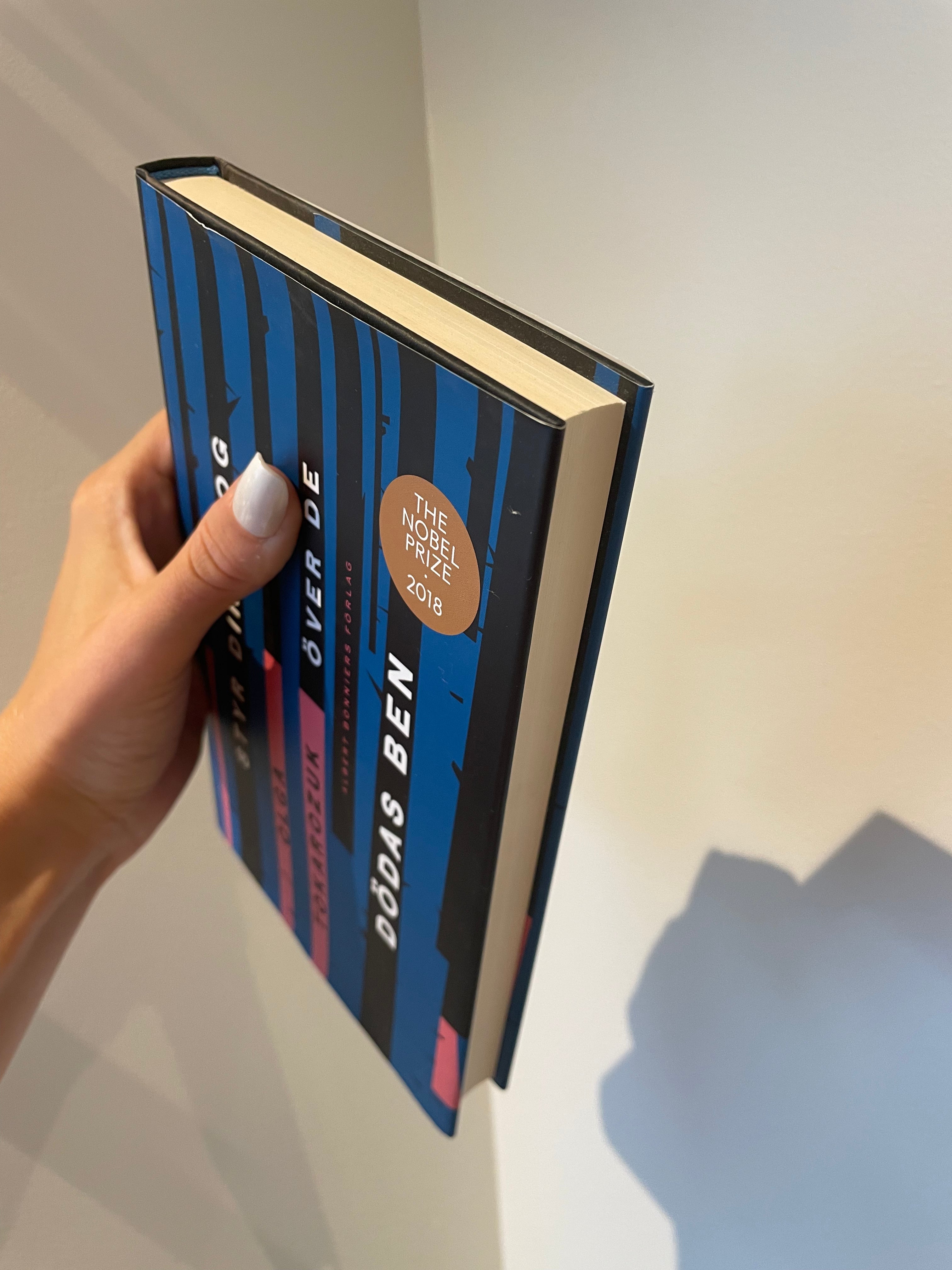 Styr din plog över de dödas ben – sida