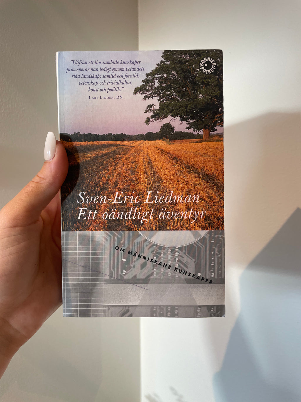 Ett oändligt äventyr – framsida