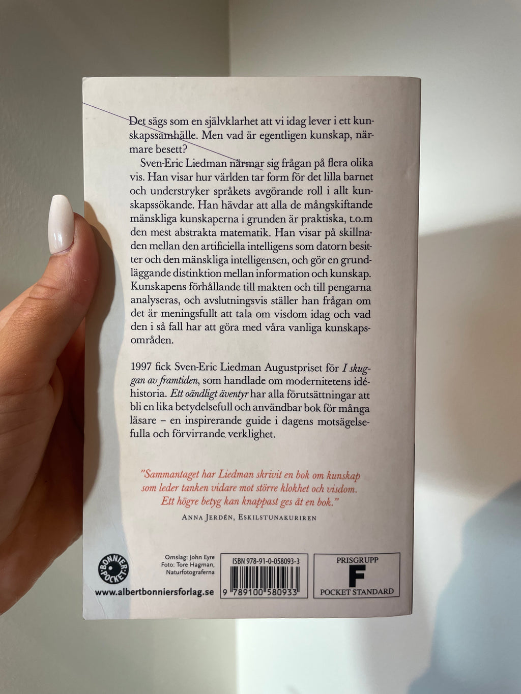 Ett oändligt äventyr – baksida
