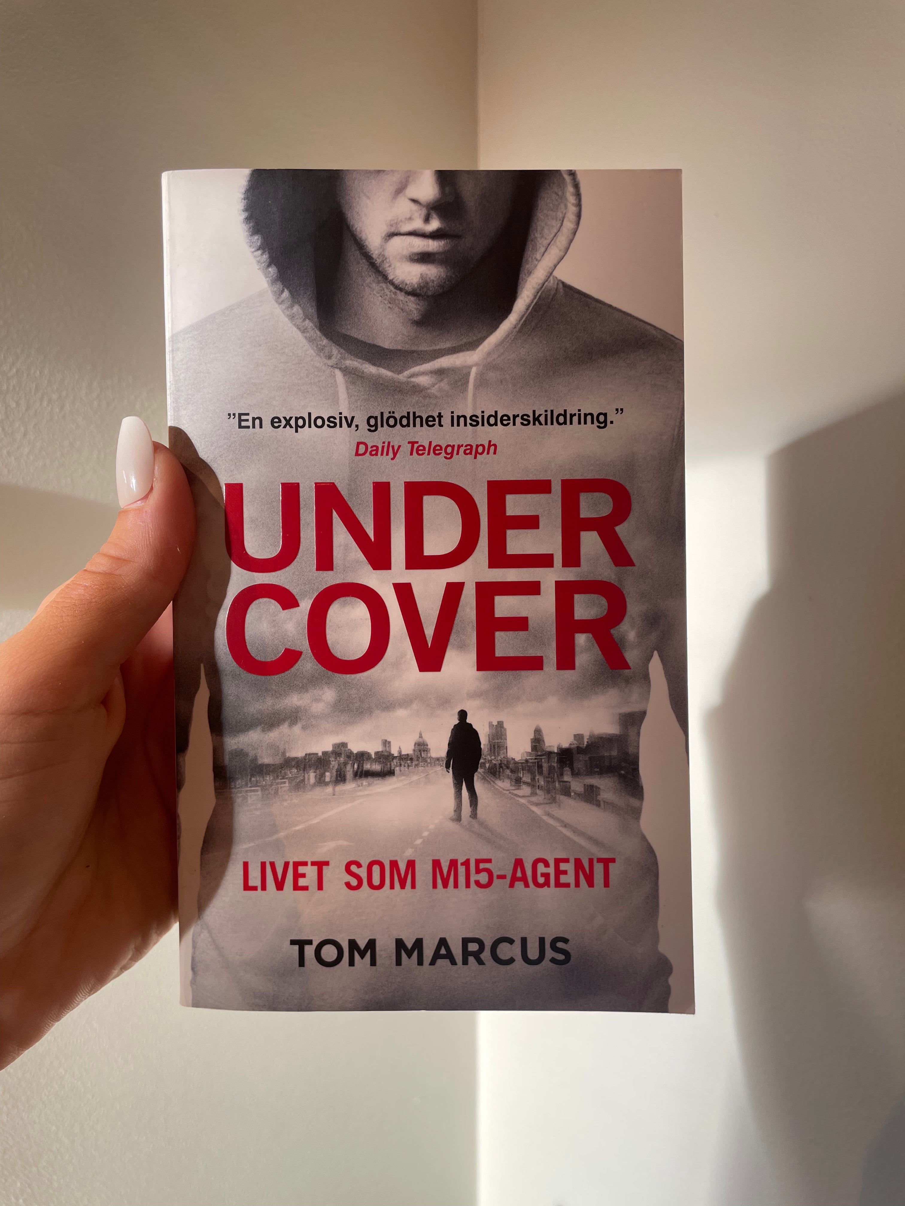 Under Cover – framsida