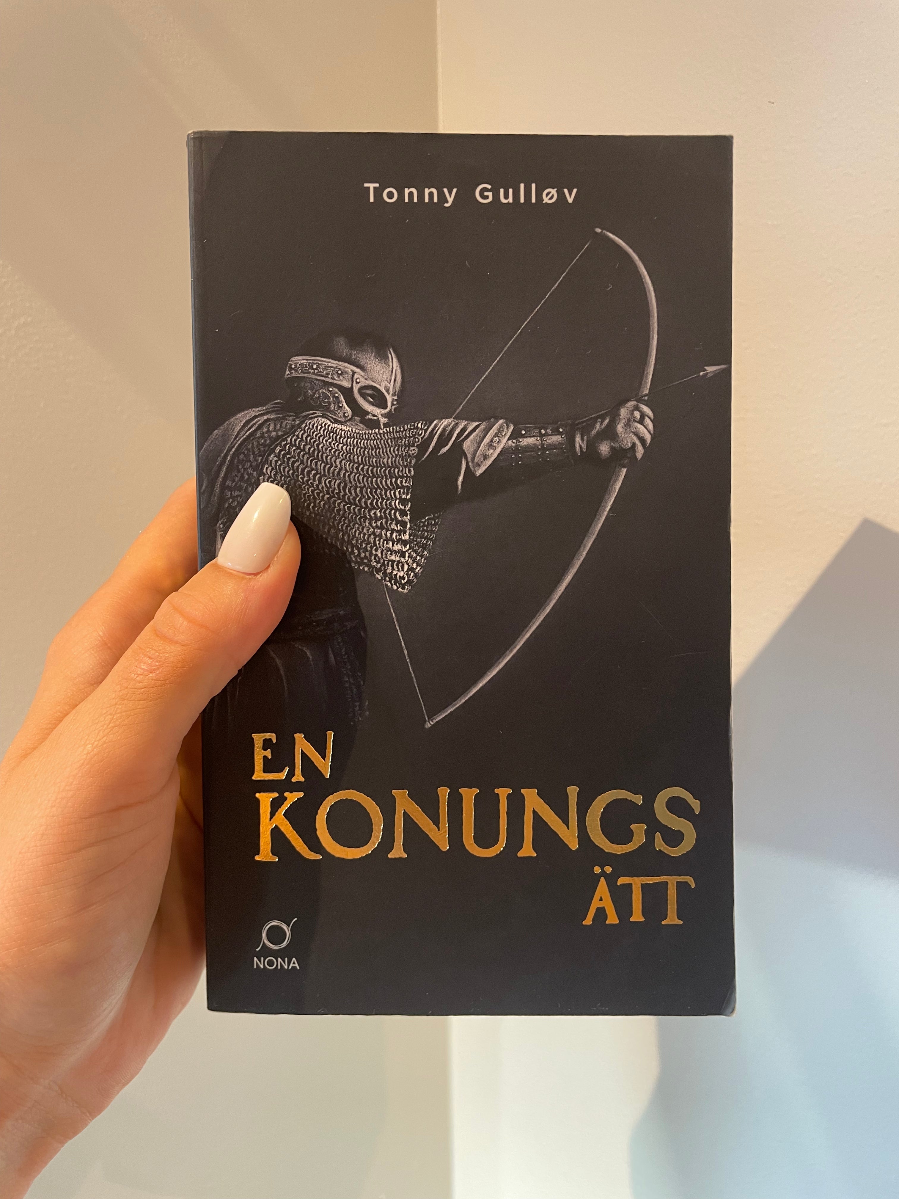 En konungs ätt – framsida