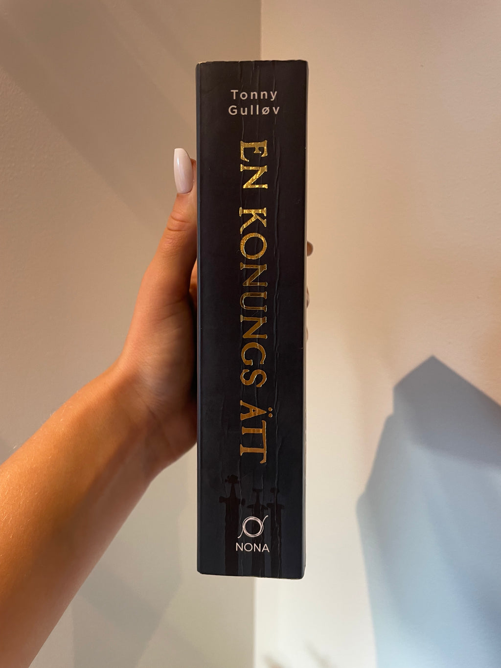 En konungs ätt – rygg